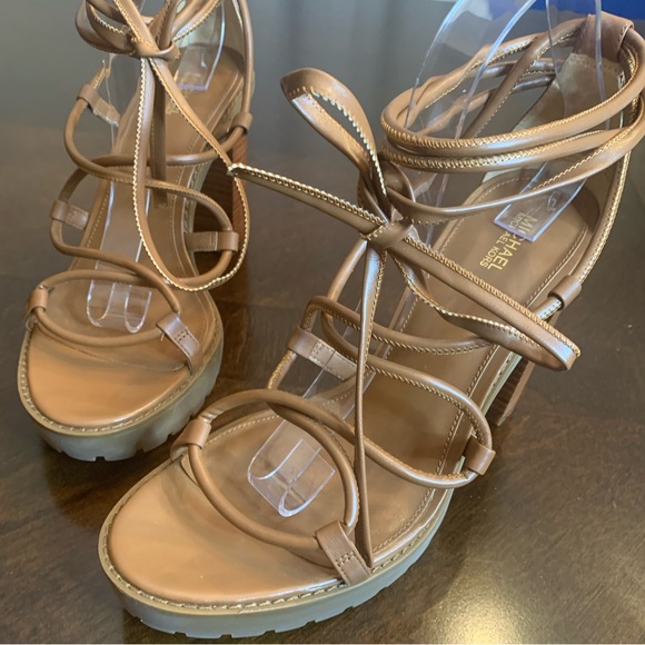 NIB MICHAEL KORS Vero Lug Ankle-Tie Platform Sandal in Brown, Size 10 - Picture 1 of 8